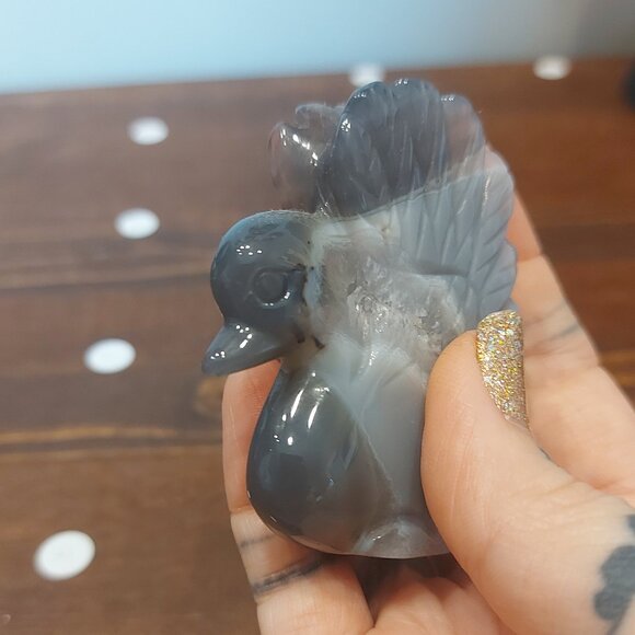 Gorgeous Gray Agate & Druzy Swan - Picture 3 of 11